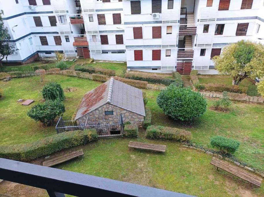 Precioso Piso En La Playa De Madrid A 45 Min Del Centro De La Ciudad Apartamento San Martín de Valdeiglesias Exterior foto